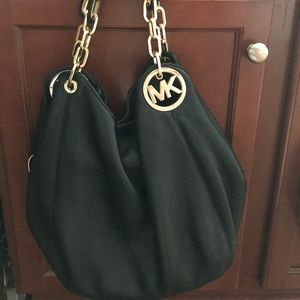 MK shoulder bag FIRM ON OFFERS ONLY OVER $100